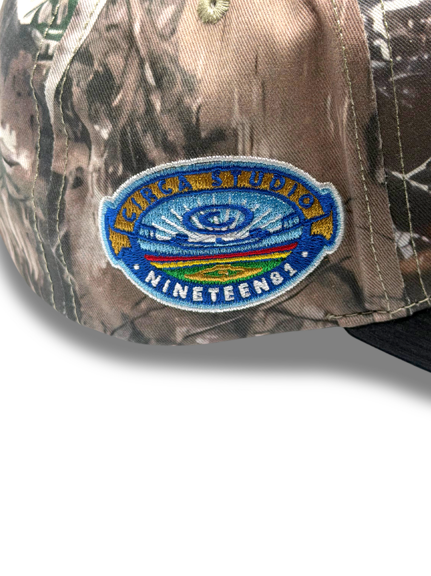 CIRCA - GLITCH LA GLOW IN THE DARK REAL TREE SNAP BACK HAT